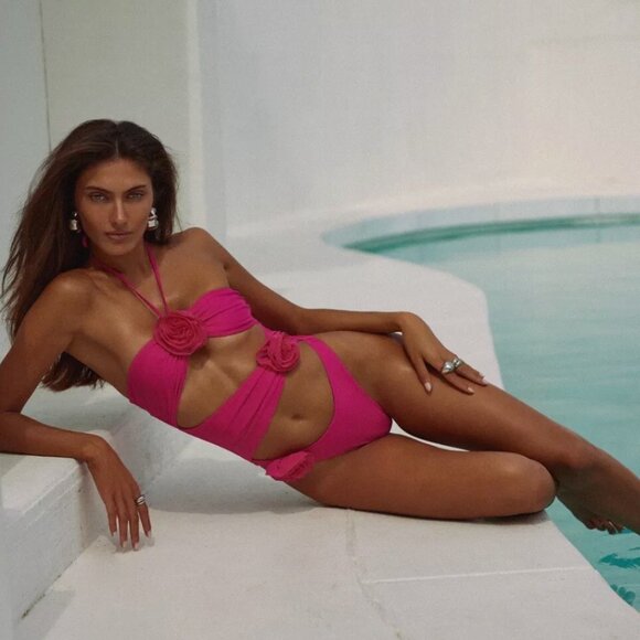 NEW Same Los Angeles Rose Cut Out One Piece Swimsuit Size Large